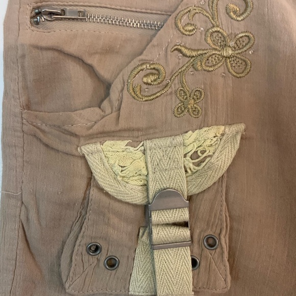Lulumari Tan Embroidered Cargo Shorts - Picture 4 of 5